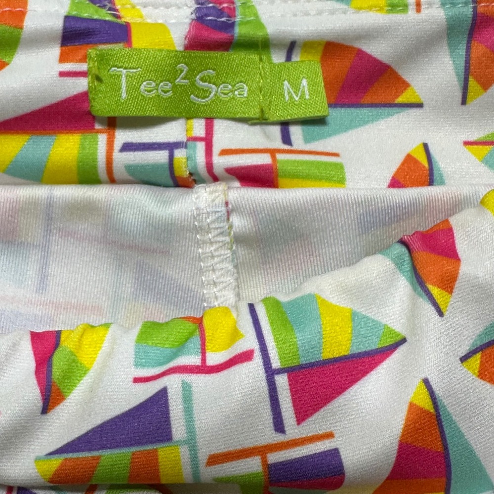 Tee2Sea Women's Sailboat Print Athletic Skort White Rainbow Size M Golf Sailing‎ - Picture 2 of 13